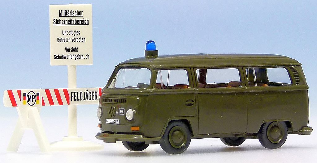 Wiking: VW T2 Bus "Bundeswehr Feldjäger" – Bild 5