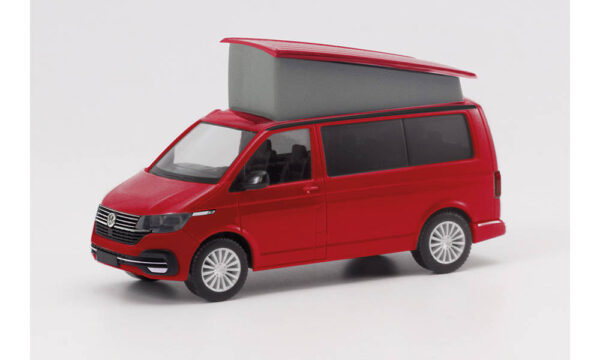 Herpa: VW T6.1 California, kirschrot-0