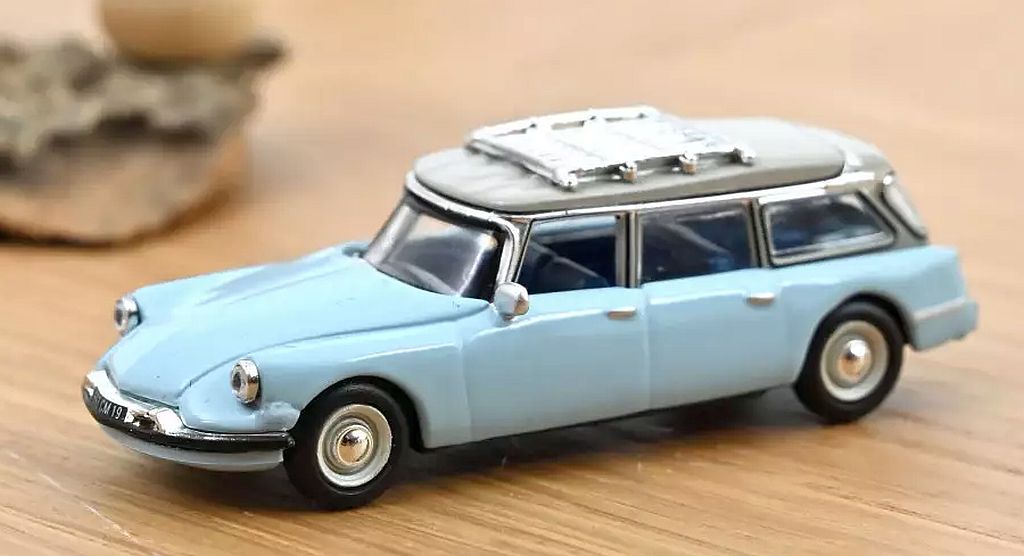 Norev 1/87: Citroën ID 19 Break (1960), Monte-Carlo Blau – Bild 3