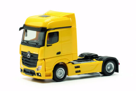 Herpa: MB Actros BS '18 Solozugm., 2-achs, rapsgelb-0