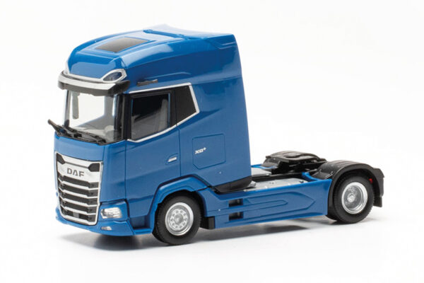 Herpa: DAF XG+ Solozugm., enzianblau-0