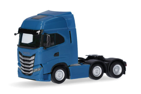 Herpa: Iveco S-Way Zugmaschine 3achs (6x2), verkehrsblau