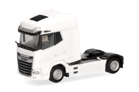 Herpa: DAF XG+ facelift Zugmaschine 2achs, weiß