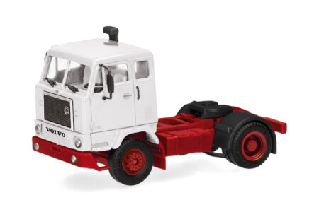 Herpa: Volvo F88 Zugmaschine 2achs, weiß