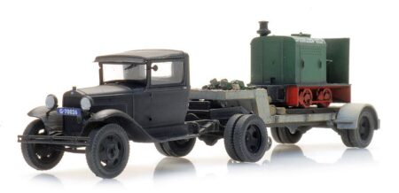 Artitec 1/87 (H0): Ford AA Sattelzug mit Deutz Lokomotive