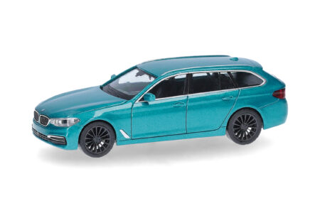 Herpa: BMW 5er Touring, Snapper Rocks blaumetallic