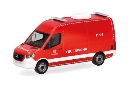 Herpa Military: MB Sprinter '18 Kasten HD "Bundeswehr/Feuerwehr" (11/03)