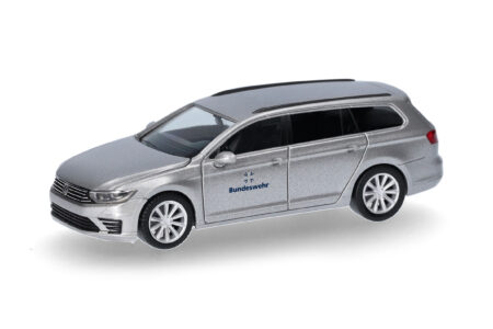 Herpa Military: VW Passat Variant GTE "BW Fuhrpark Service"