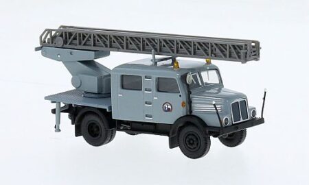 Brekina: IFA S 4000-1 DL mit Doka "VEB Energieversorgung"-0