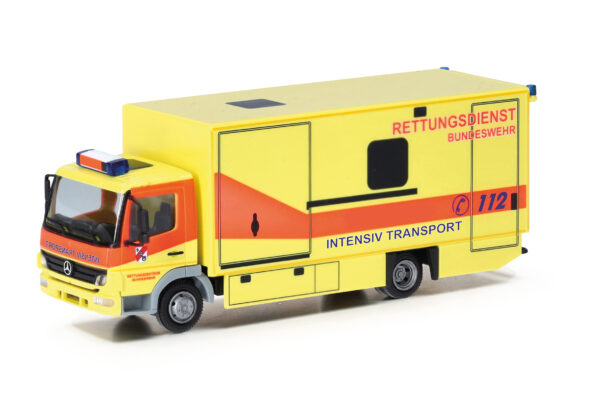 Herpa Military: MB Atego 2008 Koffer-Lkw "Bundeswehrkrankenhaus" -0