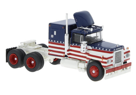 Brekina: Mack RS 700 Zugmaschine "Stars & Stripes"