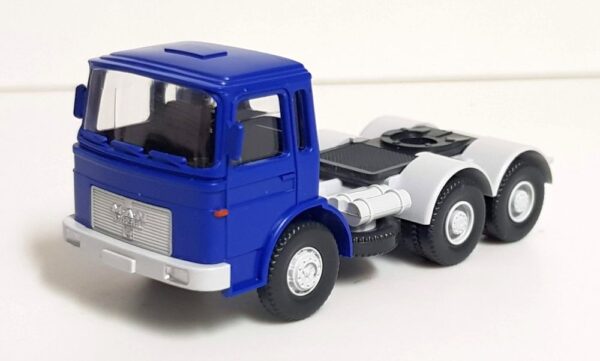 Wiking: MAN 26.320 DFS Abschleppwagen, enzianblau-17725