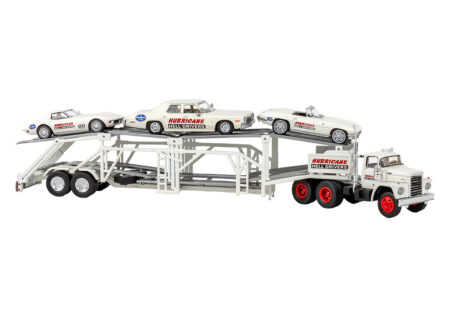 Brekina: Set "Hurricane Helldrivers" Dodge Autotransporter mit 3 Pkw