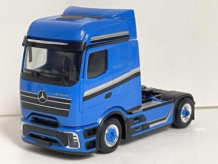 Herpa: MB Actros L ProCabin BS Zugmaschine 2achs, blau