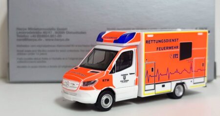 Herpa: MB Sprinter ´18 RTW Fahrtec "Fw Menden"-0