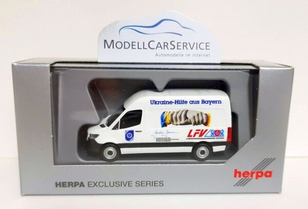 Herpa: MB Sprinter 18 Kasten "Ukraine-Hilfe aus Bayern"-24695